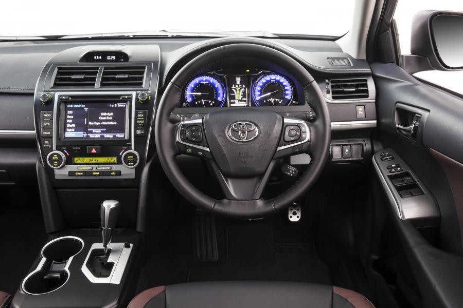  Toyota Camry Atara SX 2016 года  (фото 6 из 6)